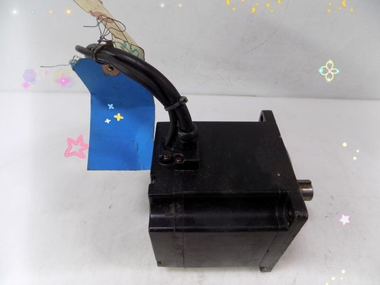 Yaskawa SGMPH-15A1A41 AC SERVO MOTOR 1.5KW 3000RPM 200V 7.5A NEW