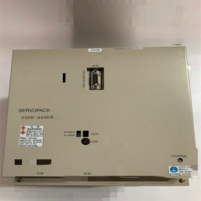 Yaskawa SGDB-44ADG AC SERVO AMPLIFIER 4.4KW 24/32.8A 3 PHASE NEW