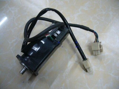 Yaskawa SGM-01A3G36 AC SERVO MOTOR 100W 200V 0.87A 3000RPM NEW