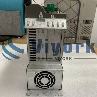 Schneider C400/A8/1/1/1/00 AC SERVO DRIVE 3/4AMP 24VDC PACDRIVE USED