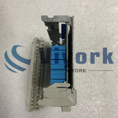 Schneider TSXDSZ32R5 ELECTRIC PLC I/O MODULE MODICON TSX MICRO 32 X I/O 1AM