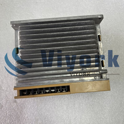 Yaskawa SGDA-04AS AC SERVO DRIVE 0.53HP 200V 400W USED